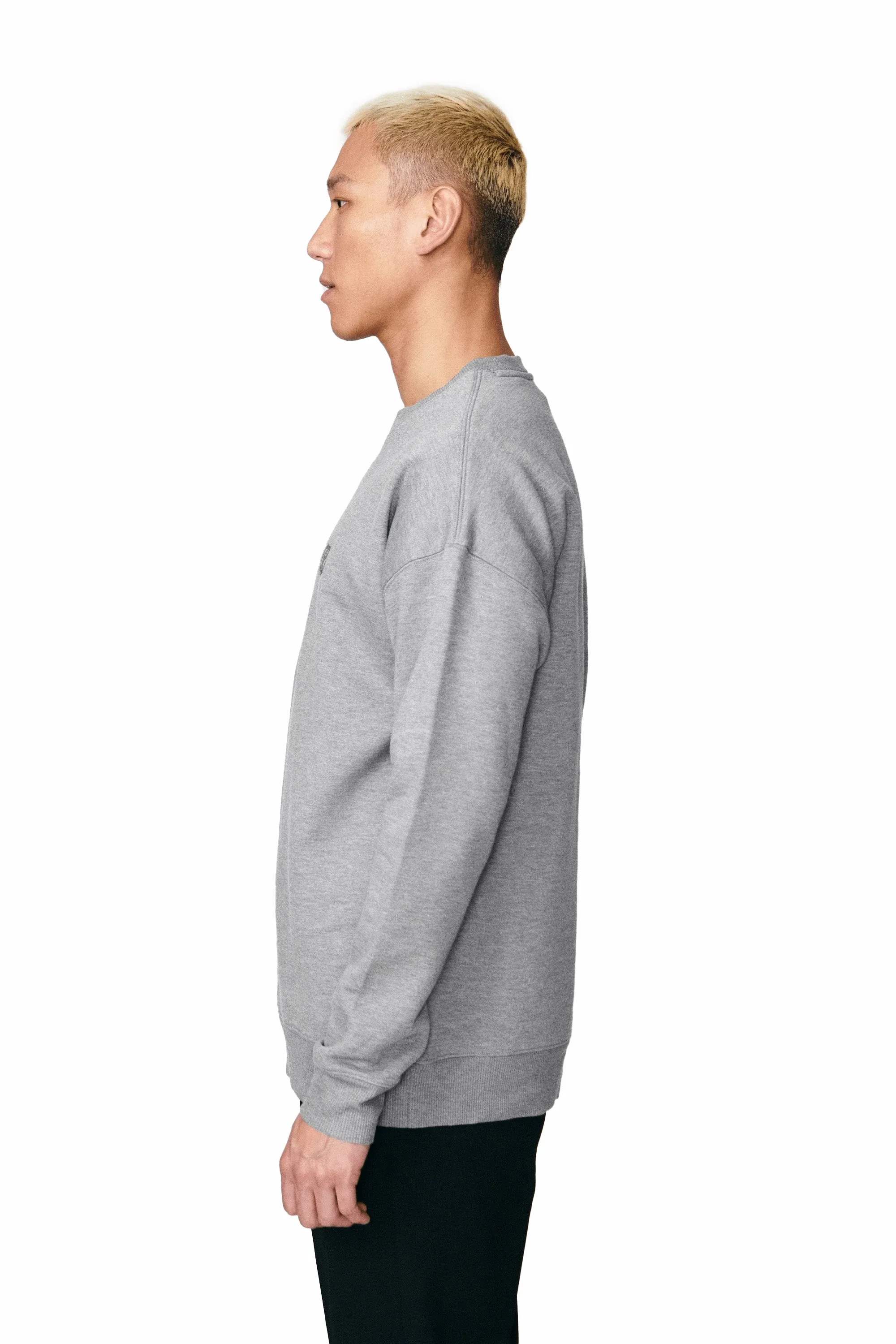 G2 ESSENTIALS - Crewneck